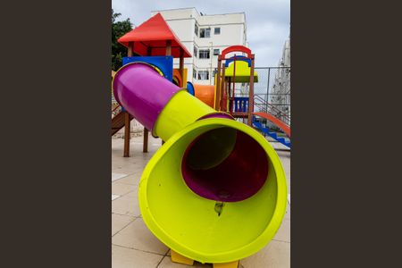 Apartamento para alugar com 43m², 2 quartos e 1 vaga Apartamento para alugar com 43m², 2 quartos e 1 vagaÁrea comum - Playground