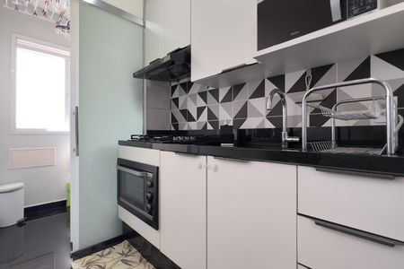 Apartamento à venda com 43m², 2 quartos e 1 vaga Apartamento à venda com 43m², 2 quartos e 1 vagaCozinha e Área de Serviço