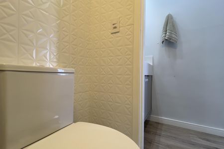 Apartamento à venda com 43m², 2 quartos e 1 vaga Apartamento à venda com 43m², 2 quartos e 1 vagaBanheiro