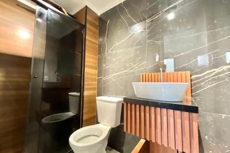 Apartamento para alugar com 35m², 1 quarto e sem vaga Apartamento para alugar com 35m², 1 quarto e sem vagaBanheiro da Suíte