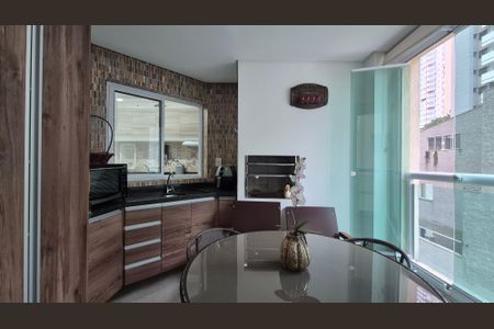 Apartamento para alugar com 91m², 3 quartos e 2 vagasVaranda