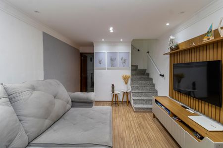 Sala de casa para alugar com 3 quartos, 90m² em Vila Leonor, São Paulo