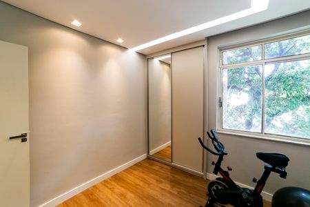 Apartamento à venda com 110m², 3 quartos e 2 vagasQuarto 2