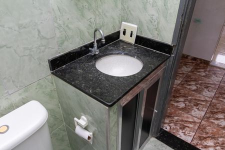 Casa para alugar com 110m², 2 quartos e sem vagaBanheiro