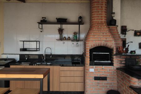 Casa à venda com 245m², 4 quartos e 8 vagasÁrea Gourmet