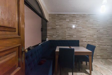 Casa para alugar com 193m², 3 quartos e 2 vagas Casa para alugar com 193m², 3 quartos e 2 vagasSala