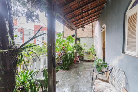 Casa à venda com 360m², 3 quartos e 2 vagasJardim/Entrada