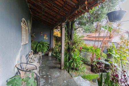 Casa à venda com 360m², 3 quartos e 2 vagasJardim/Entrada