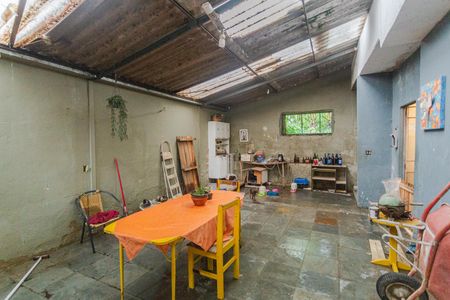 Casa à venda com 360m², 3 quartos e 2 vagasÁrea de Serviço