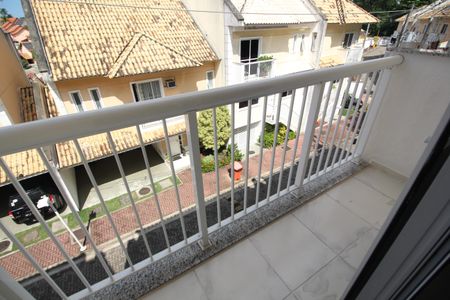 Casa de condomínio para alugar com 170m², 3 quartos e 4 vagasQuarto 3 - Varanda