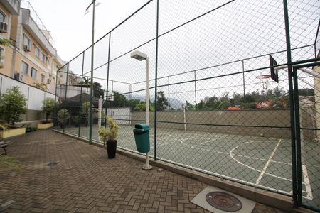 Casa de condomínio para alugar com 170m², 3 quartos e 4 vagasÁrea Comum - Quadra Poliesportiva