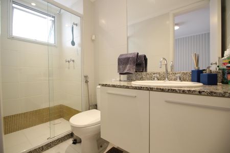 Casa de condomínio para alugar com 170m², 3 quartos e 4 vagasQuarto 1 - Suíte