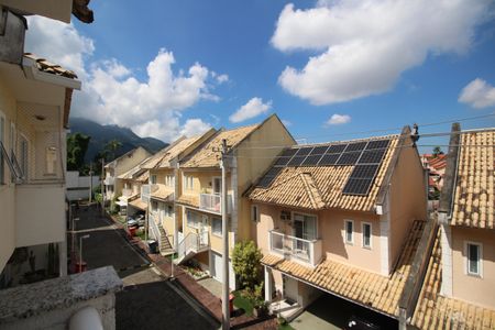 Casa de condomínio para alugar com 170m², 3 quartos e 4 vagasQuarto 3 - Vista