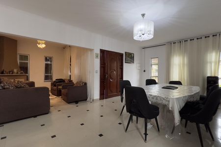Sala e Sala de Jantar de casa à venda com 3 quartos, 300m² em Vila Rosalia, Guarulhos