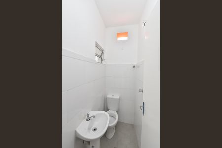 Banheiro de kitnet/studio para alugar com 1 quarto, 25m² em Capitão Braz, São Paulo