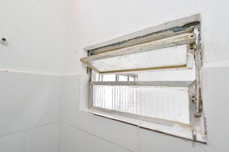 Banheiro de kitnet/studio para alugar com 1 quarto, 25m² em Capitão Braz, São Paulo