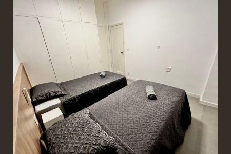 Quarto de apartamento para alugar com 3 quartos, 97m² em Ipanema, Rio de Janeiro