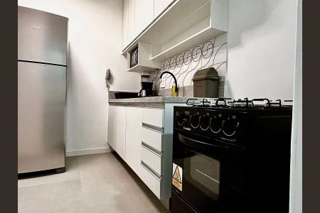 Cozinha de apartamento para alugar com 3 quartos, 97m² em Ipanema, Rio de Janeiro