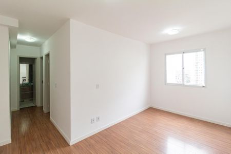Sala de apartamento para alugar com 2 quartos, 45m² em Vila da Oportunidade, Carapicuíba