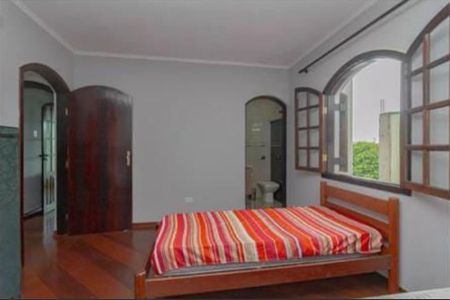 Quarto de casa para alugar com 4 quartos, 240m² em Parque Oratório, Santo André