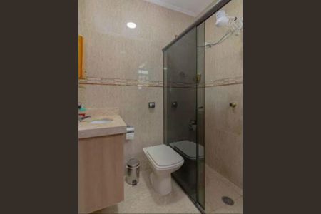 Casa para alugar com 240m², 4 quartos e 3 vagasBanheiro