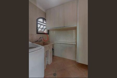 Casa para alugar com 240m², 4 quartos e 3 vagasÁrea de serviço