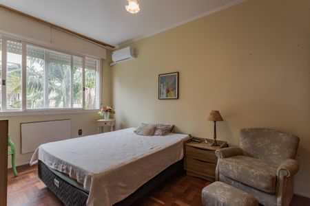 Quarto 1 de apartamento à venda com 2 quartos, 115m² em Petrópolis, Porto Alegre