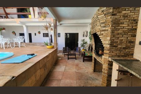 Apartamento para alugar com 150m², 2 quartos e 1 vaga Apartamento para alugar com 150m², 2 quartos e 1 vagaÁrea comum - Piscina