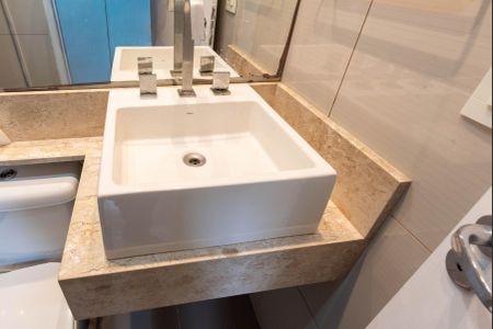 Apartamento à venda com 45m², 3 quartos e 1 vaga Apartamento à venda com 45m², 3 quartos e 1 vagaBanheiro da Suíte