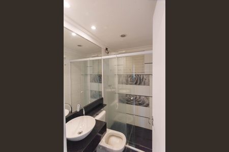 Apartamento à venda com 45m², 3 quartos e 1 vaga Apartamento à venda com 45m², 3 quartos e 1 vagaBanheiro