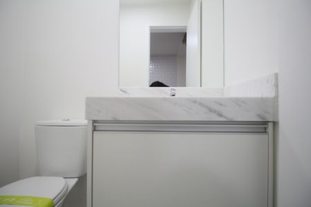 Lavabo  de casa à venda com 3 quartos, 134m² em Jardim Umarizal, São Paulo