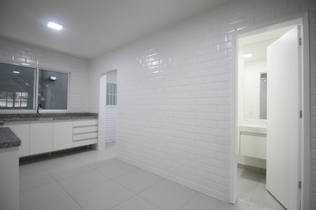 Casa à venda com 134m², 3 quartos e 2 vagasCozinha