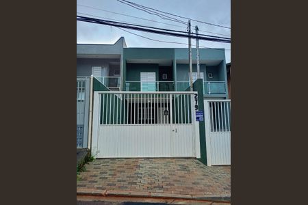 Casa à venda com 134m², 3 quartos e 2 vagasFachada 