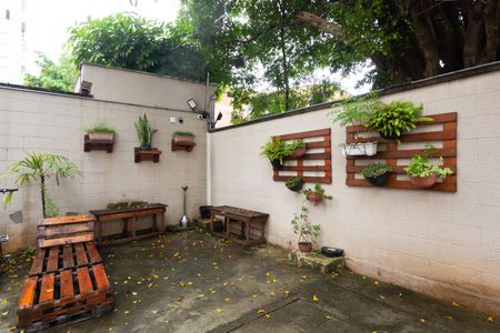 Apartamento para alugar com 57m², 2 quartos e 1 vagaÁrea comum 