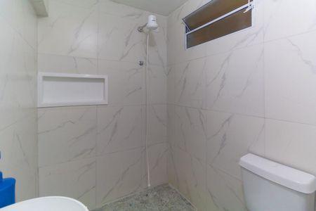 Banheiro de casa à venda com 1 quarto, 40m² em Jardim Guairaca, São Paulo