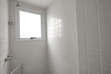 Apartamento à venda com 75m², 3 quartos e 1 vaga Apartamento à venda com 75m², 3 quartos e 1 vagaBanheiro da Suíte 3