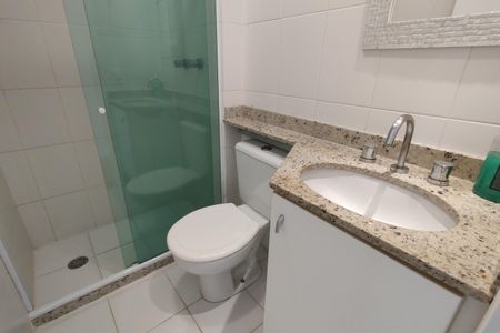 Apartamento à venda com 75m², 3 quartos e 1 vaga Apartamento à venda com 75m², 3 quartos e 1 vagaBanheiro Social