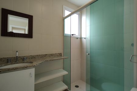 Apartamento à venda com 75m², 3 quartos e 1 vaga Apartamento à venda com 75m², 3 quartos e 1 vagaBanheiro da Suíte