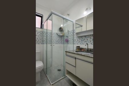 Apartamento para alugar com 84m², 2 quartos e 1 vaga Apartamento para alugar com 84m², 2 quartos e 1 vagaBanheiro da suite