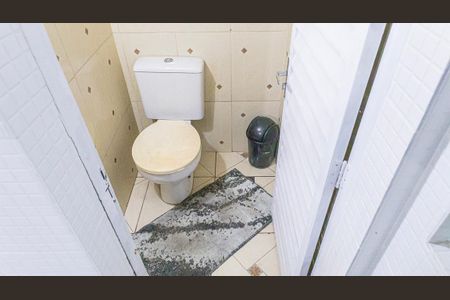 Casa para alugar com 300m², 4 quartos e 5 vagasLavabo