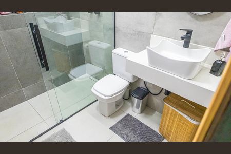 Casa para alugar com 300m², 4 quartos e 5 vagassuite