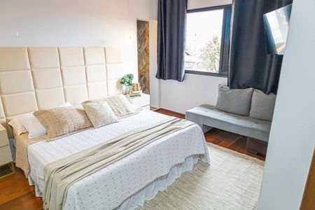 Casa para alugar com 300m², 4 quartos e 5 vagasQuarto 1/ closet/ suite