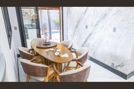 Casa para alugar com 300m², 4 quartos e 5 vagascopa