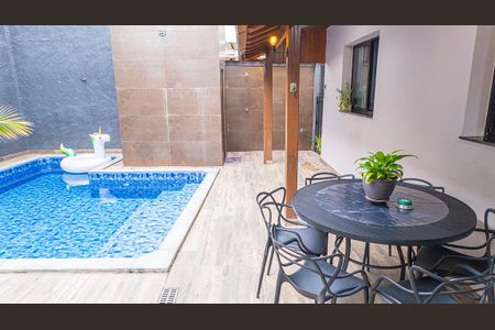 Casa para alugar com 300m², 4 quartos e 5 vagasArea externa / lazer