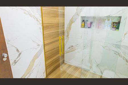 Casa para alugar com 300m², 4 quartos e 5 vagasBanheiro