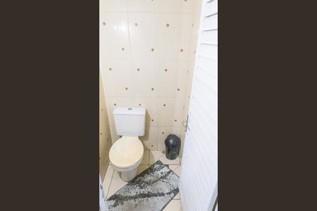 Casa para alugar com 300m², 4 quartos e 5 vagasLavabo