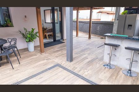 Casa para alugar com 300m², 4 quartos e 5 vagasArea externa / lazer