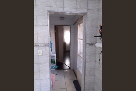 Casa à venda com 80m², 3 quartos e 3 vagasCorredor