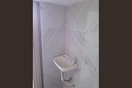 Banheiro de serviço de casa à venda com 3 quartos, 80m² em São Miguel, São Paulo