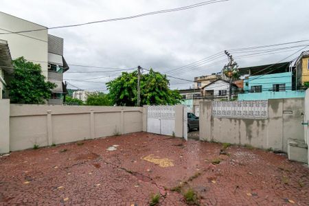 Casa para alugar com 160m², 3 quartos e 8 vagasVaranda e Garagem